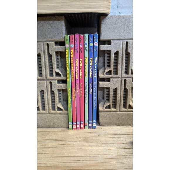 Vintage Two of a Kind Mary-kate and Ashley books | 7 books - Picture 2 of 7